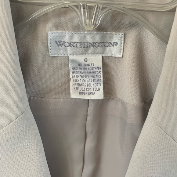 Worthington cream skirt suit - Picture 4 of 4